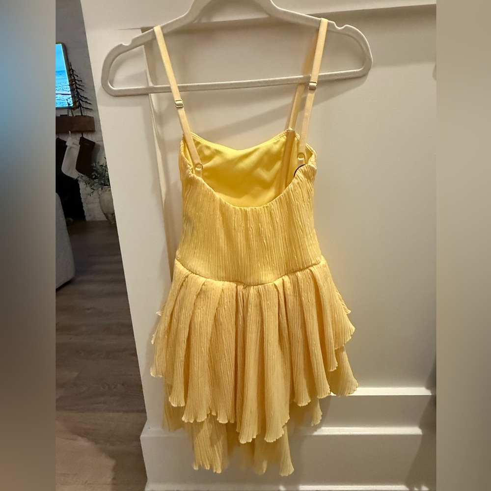 Revolve dress - Picture 2 of 4